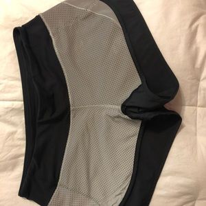 Lululemon speed shorts size 4